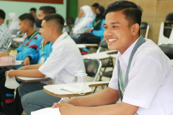 留学生（新卒）